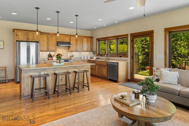 303 S Big Elk Meadow Road, Gallatin Gateway, MT 59730