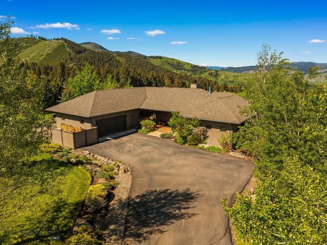 303 S Big Elk Meadow Road, Gallatin Gateway, MT 59730