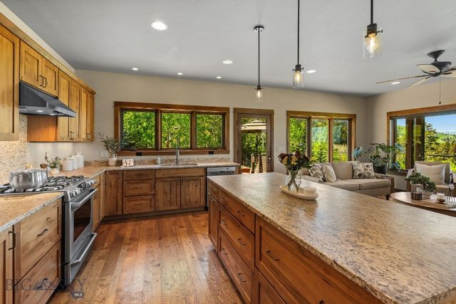 303 S Big Elk Meadow Road, Gallatin Gateway, MT 59730