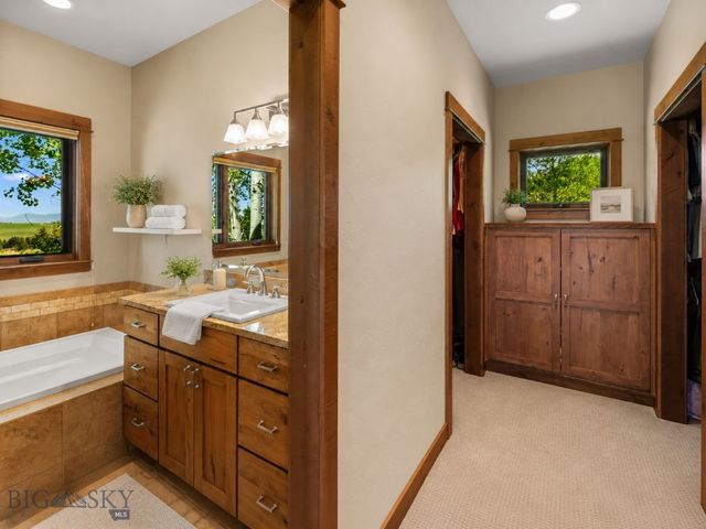 303 S Big Elk Meadow Road, Gallatin Gateway, MT 59730