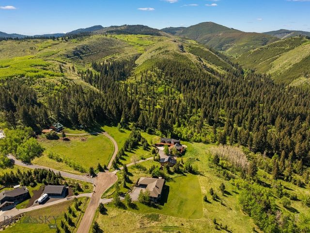 303 S Big Elk Meadow Road, Gallatin Gateway, MT 59730