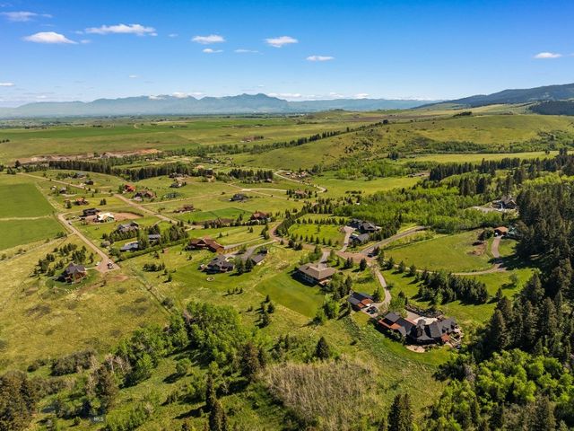 303 S Big Elk Meadow Road, Gallatin Gateway, MT 59730