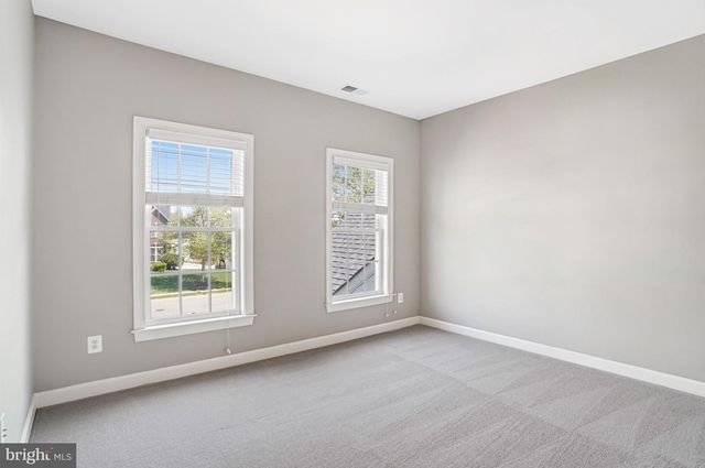 13071 INVERGORDON ST, Bristow, VA 20136