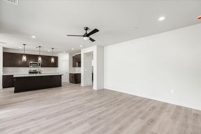 2041 Zane Way, Turlock, CA 95382