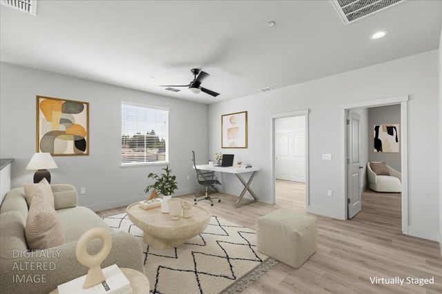 2041 Zane Way, Turlock, CA 95382