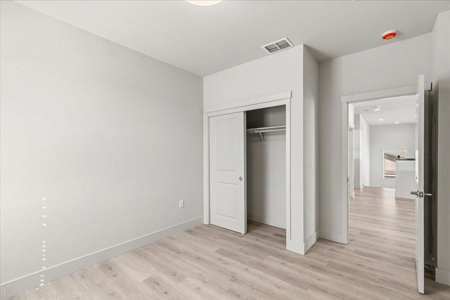 2041 Zane Way, Turlock, CA 95382