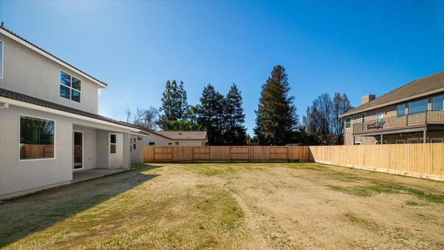 2041 Zane Way, Turlock, CA 95382