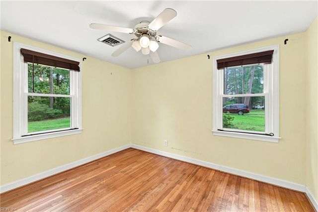 5806 W Norfolk RD, Portsmouth, VA 23703