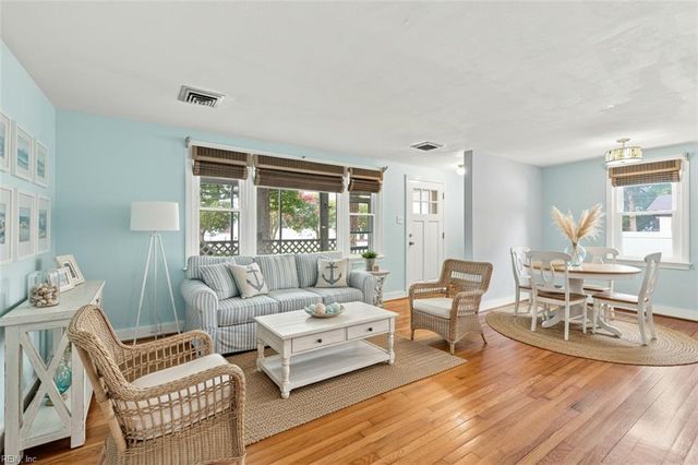 5806 W Norfolk RD, Portsmouth, VA 23703