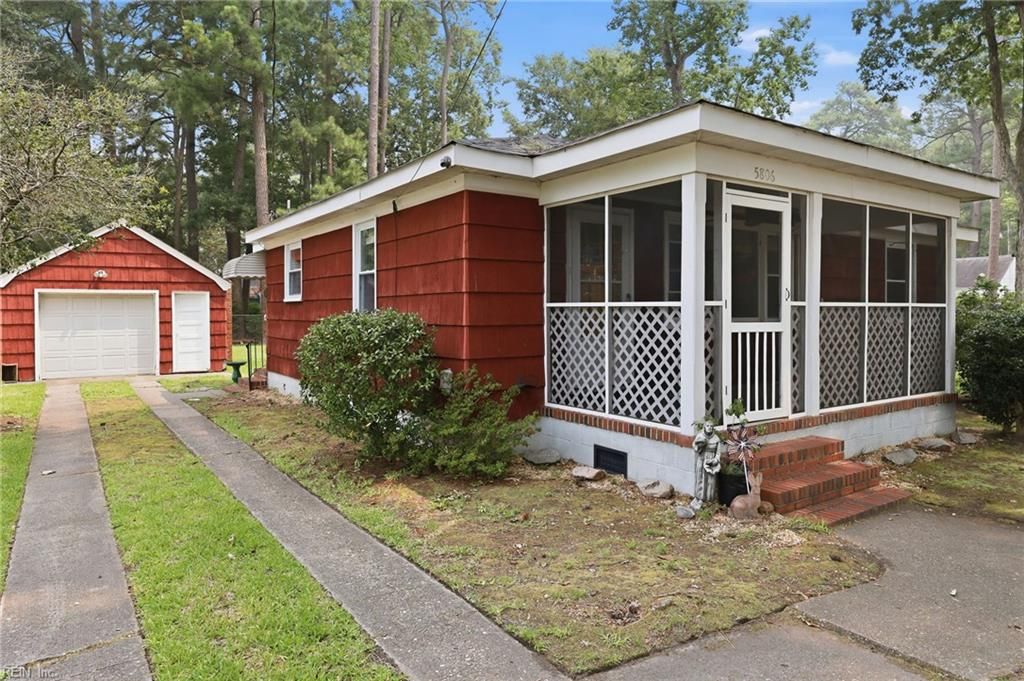 5806 W Norfolk RD, Portsmouth, VA 23703