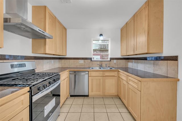 7209 Gunnison PASS, Austin, TX 78724