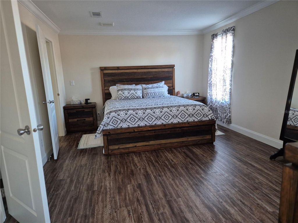 Image 7 of property listing at 5530 NE 103RD TERRACE, Bronson, FL 32621