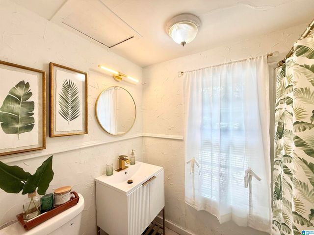 226 ALABAMA STREET, Bessemer, AL 35020