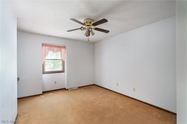 6908 Hidden Valley Drive, Amherst, OH 44001
