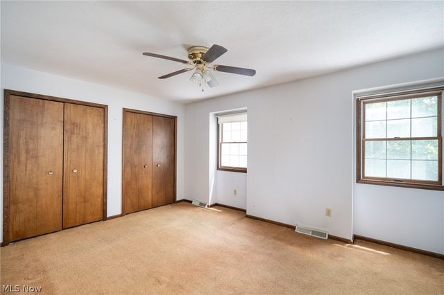 6908 Hidden Valley Drive, Amherst, OH 44001