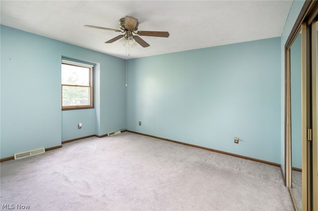 6908 Hidden Valley Drive, Amherst, OH 44001