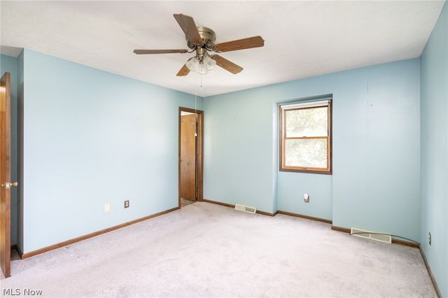 6908 Hidden Valley Drive, Amherst, OH 44001