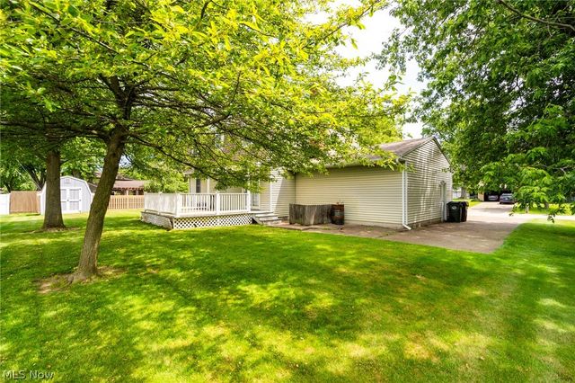 6908 Hidden Valley Drive, Amherst, OH 44001