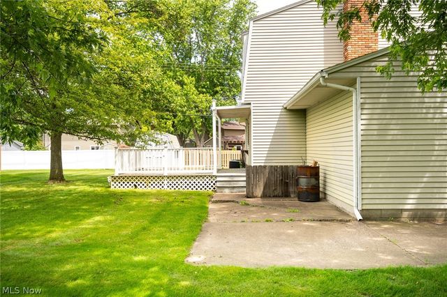 6908 Hidden Valley Drive, Amherst, OH 44001