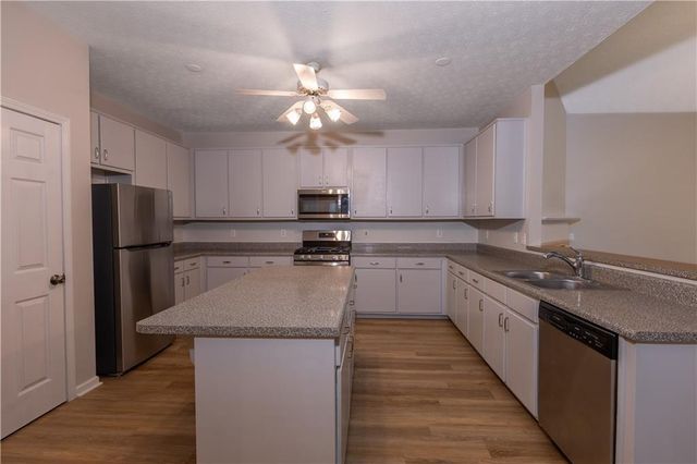 340 Emily Park Street, Fayetteville, GA 30215