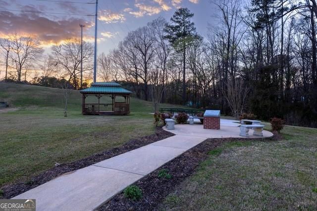 340 Emily Park Street, Fayetteville, GA 30215