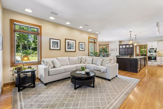 28010 Boulder Bridge Drive, Excelsior, MN 55331