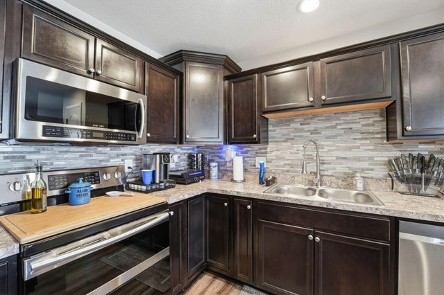 192 England Street, Pickerington, OH 43147