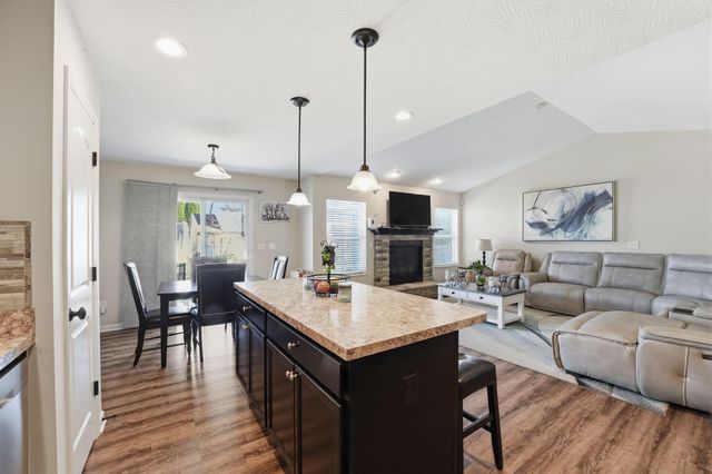 192 England Street, Pickerington, OH 43147