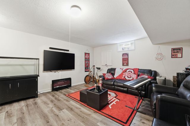 192 England Street, Pickerington, OH 43147