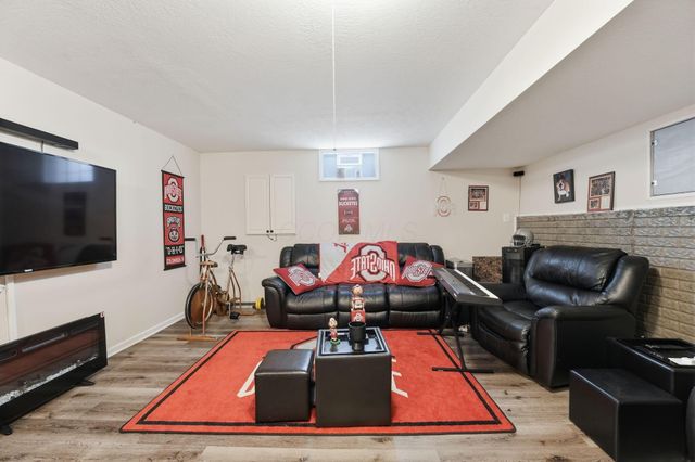 192 England Street, Pickerington, OH 43147