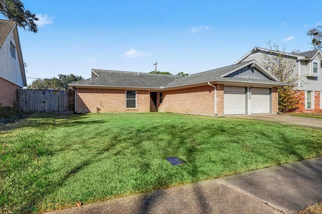 3304 Camellia Avenue, Pasadena, TX 77505