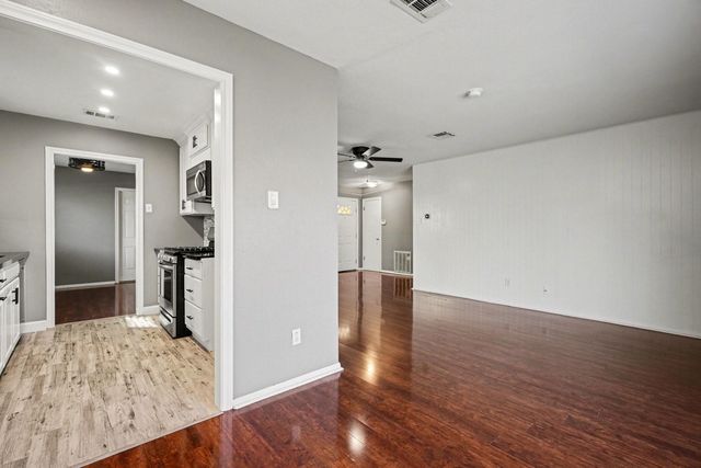 3304 Camellia Avenue, Pasadena, TX 77505