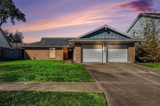 3304 Camellia Avenue, Pasadena, TX 77505