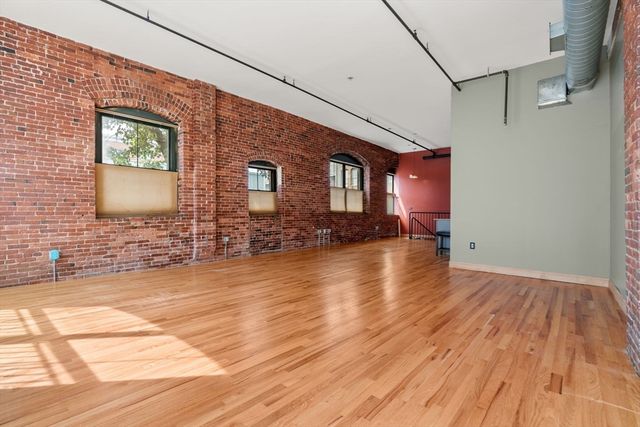 172-178 Green St 2, Boston, MA 02130
