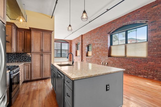 172-178 Green St 2, Boston, MA 02130