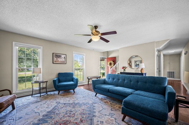 648 Greystone Dr, Lascassas, TN 37085