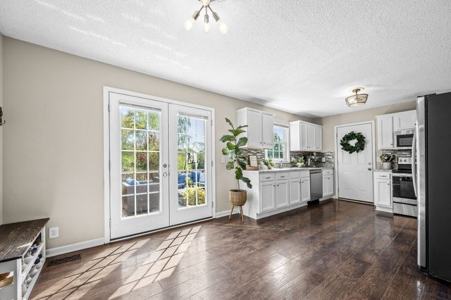648 Greystone Dr, Lascassas, TN 37085