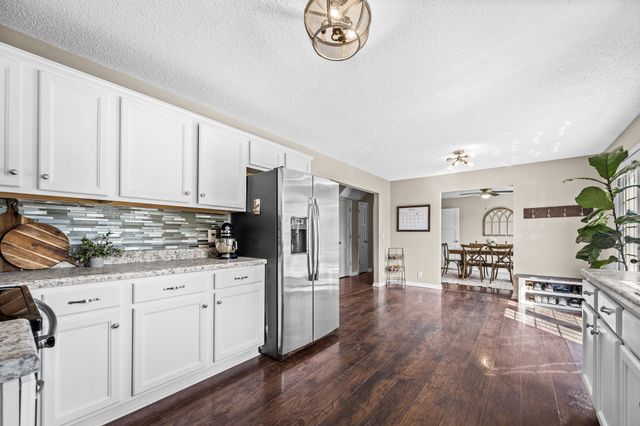 648 Greystone Dr, Lascassas, TN 37085