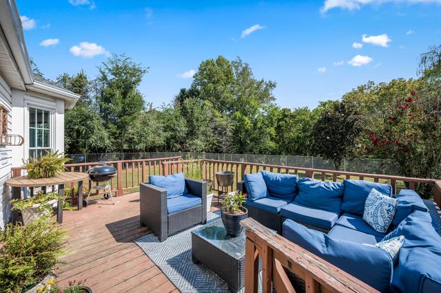 648 Greystone Dr, Lascassas, TN 37085