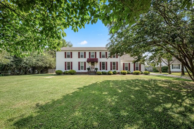 648 Greystone Dr, Lascassas, TN 37085