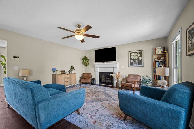 648 Greystone Dr, Lascassas, TN 37085