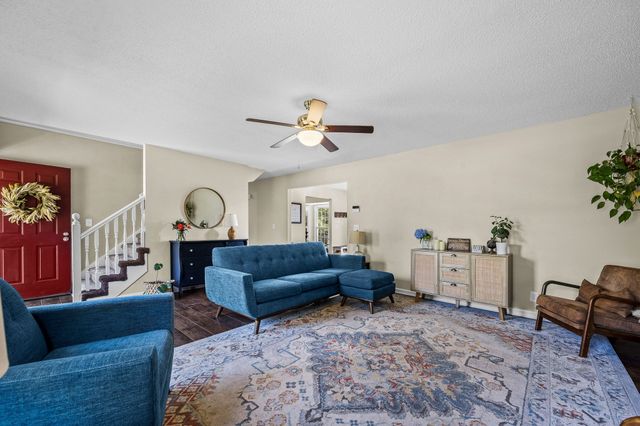 648 Greystone Dr, Lascassas, TN 37085