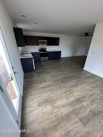 4515 Greenway Avenue, Wilmington, NC 28403