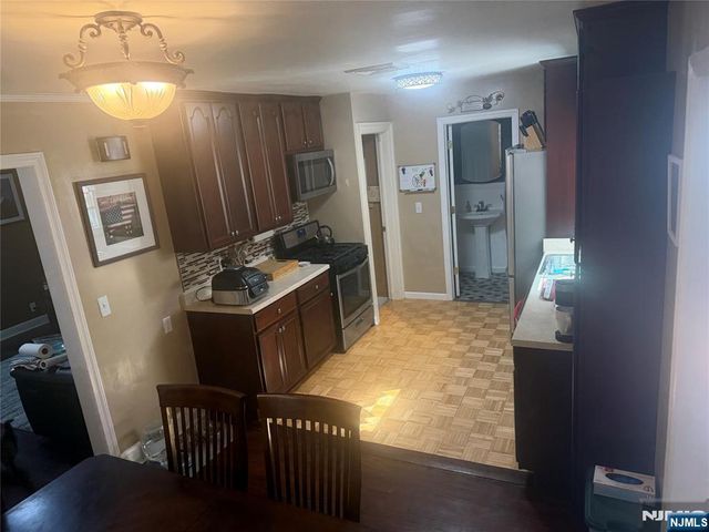 45 Summit Avenue, Bloomfield, NJ 07003