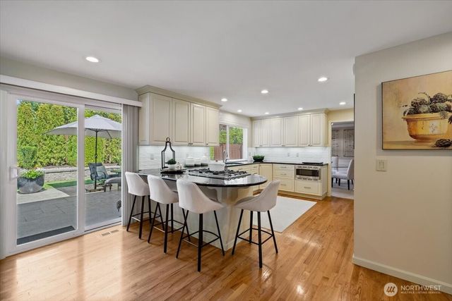 20404 NE 35Th Street, Sammamish, WA 98074