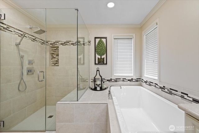 20404 NE 35Th Street, Sammamish, WA 98074