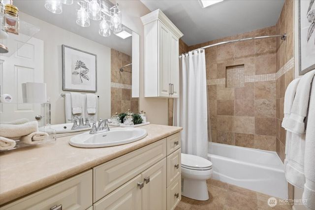 20404 NE 35Th Street, Sammamish, WA 98074