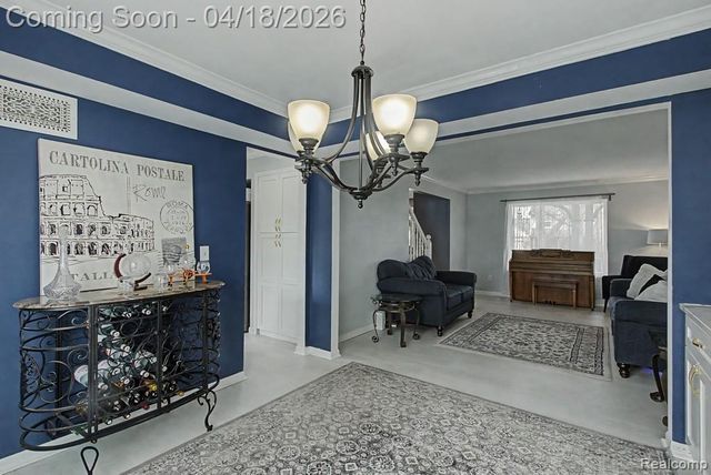 523 Dorchester Way, Milford, MI 48381