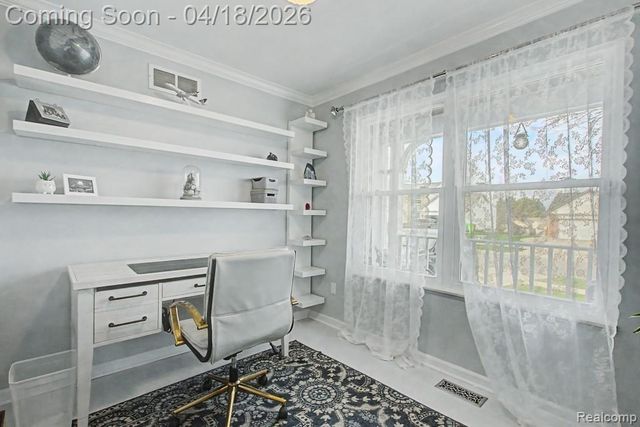 523 Dorchester Way, Milford, MI 48381