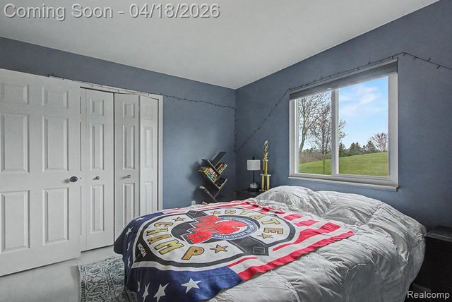 523 Dorchester Way, Milford, MI 48381